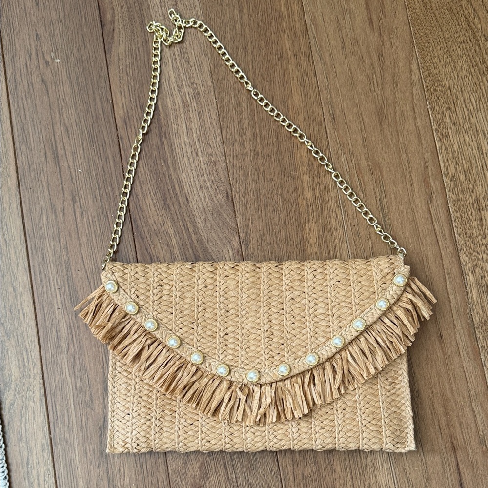Elegant Tan Woven Clutch with Gold Chain
